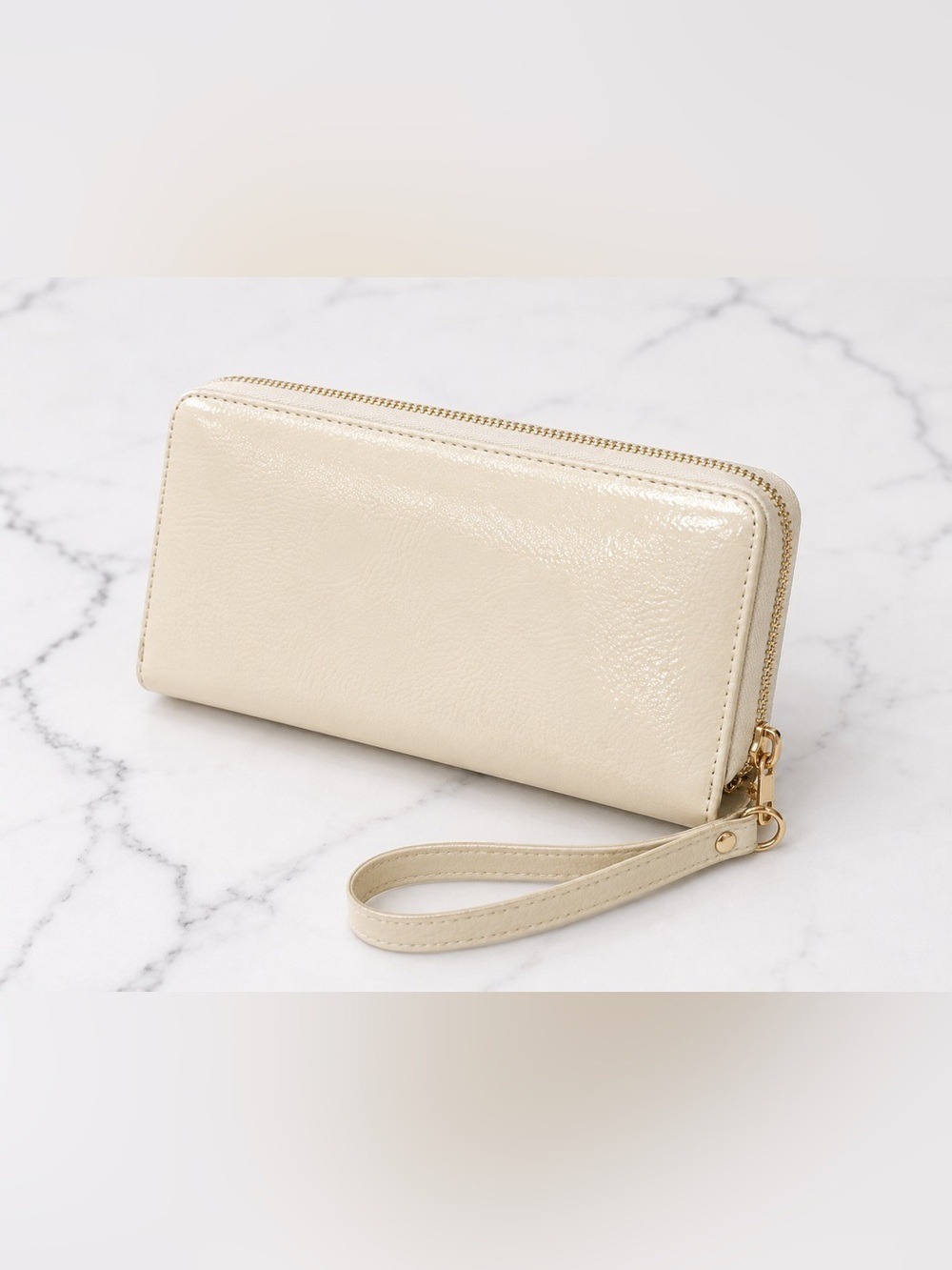 Cream Patent Leather Zip Around Wallet Wristlet Clutch Organizer Travel NWT